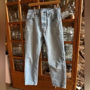 Levi’s 501 Button Fly Light Wash 27 x 26
